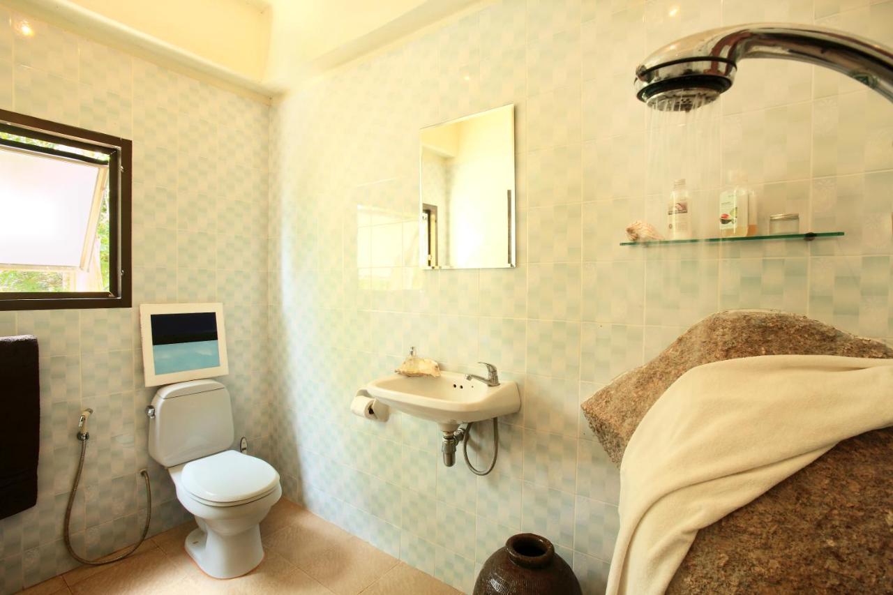 White Azure Villa Koh Phangan Than Sadet Beach エクステリア 写真